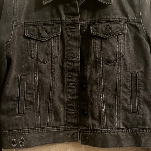 Jean jacket - Picture 2 of 4